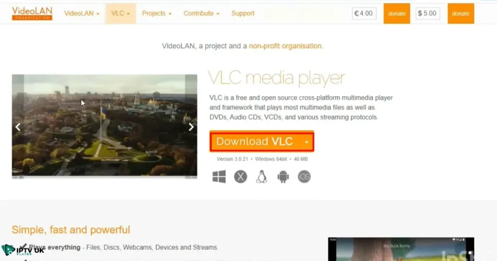 Downloading VLC for IPTV from the official website on a computer.